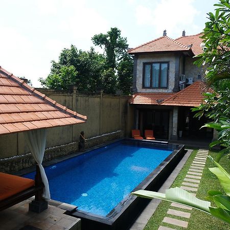 Villa Celavi 77 Jimbaran  Exterior photo